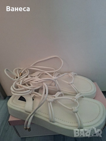 Стилни и удобни сандали 40 номер, снимка 2 - Сандали - 54138089