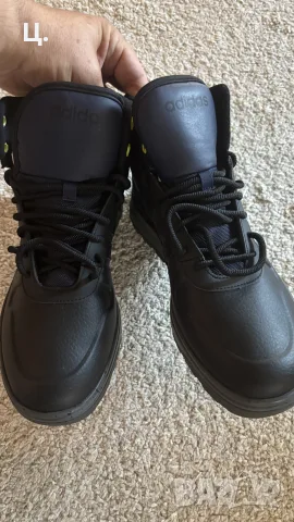 Маратонки обувки Adidas, снимка 3 - Спортни обувки - 55545103