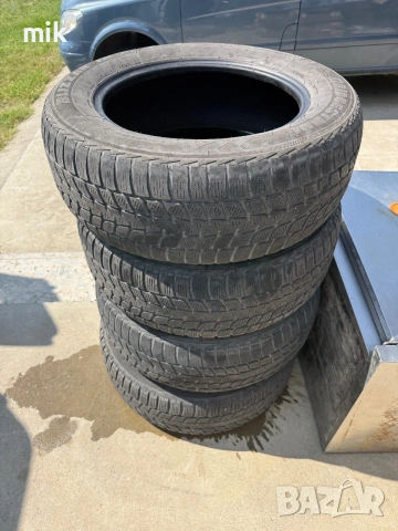 Гуми 235/60/17 Bridgestone, снимка 2 - Гуми и джанти - 55176100