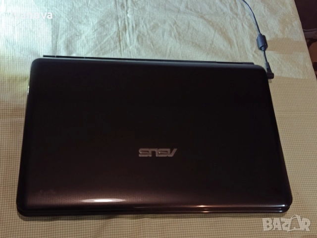 Лаптоп ASUS 15.6 // HD/LED , снимка 5 - Лаптопи за дома - 54784914