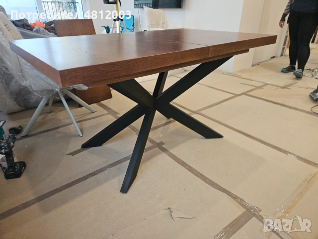 Продавам трапезна маса 140х85. Неизползвана