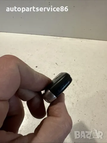 Смарт ключ (Keyless Entry) #2211 за Land Rover Discovery 4 3.0 TDV6 2010–2016, снимка 3 - Части - 55464584
