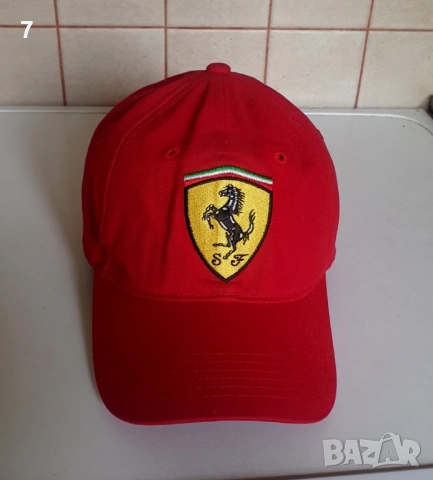 шапки Scuderia Ferrari 