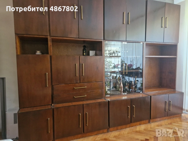 Продавам холна секция