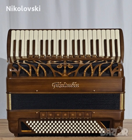 Висок клас акордеон Fisitalia НОВ, снимка 2 - Акордеони - 55085237
