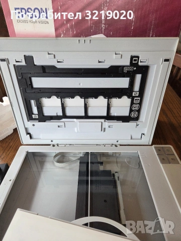 Скенер Epson Perfection V100 Photo, снимка 4 - Принтери, копири, скенери - 54215262