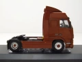 Volvo FH12 Globetrotter XL влекач 1994 - мащаб 1:43 на IXO моделът е нов в PVC дисплей-кейс, снимка 4