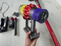 Dyson V10 - пълен комплект, снимка 3