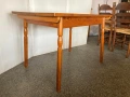 Стилна дървена трапезна маса, снимка 4