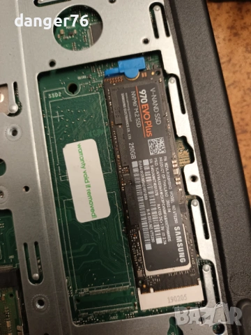 Продавам мини компютър LENOVO M920Q, снимка 3 - Работни компютри - 54672215