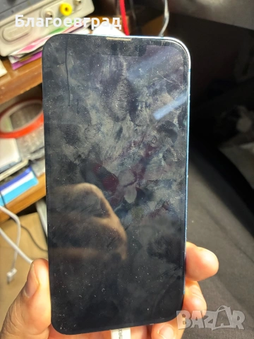 iPhone 13 на части