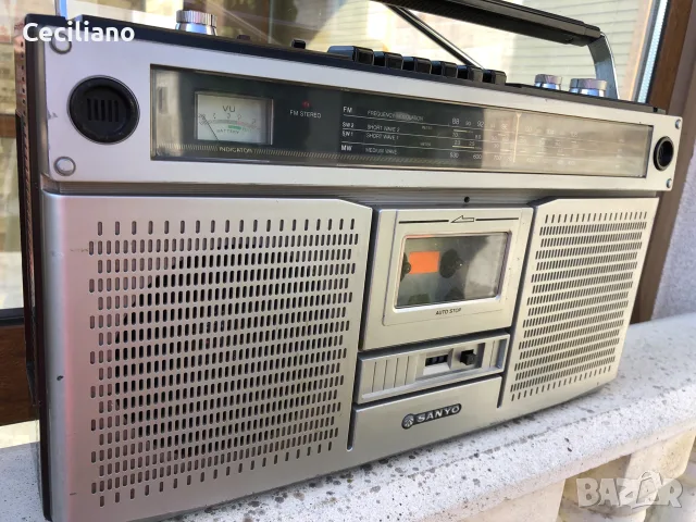 радиокасетофон SANYO M-9922K (Japan), снимка 8 - Радиокасетофони, транзистори - 55416357