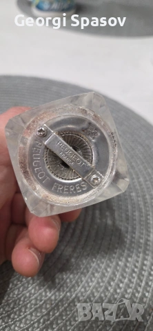 Механична мелничка за сол и черен пипер, снимка 2 - Прибори за хранене, готвене и сервиране - 54031642