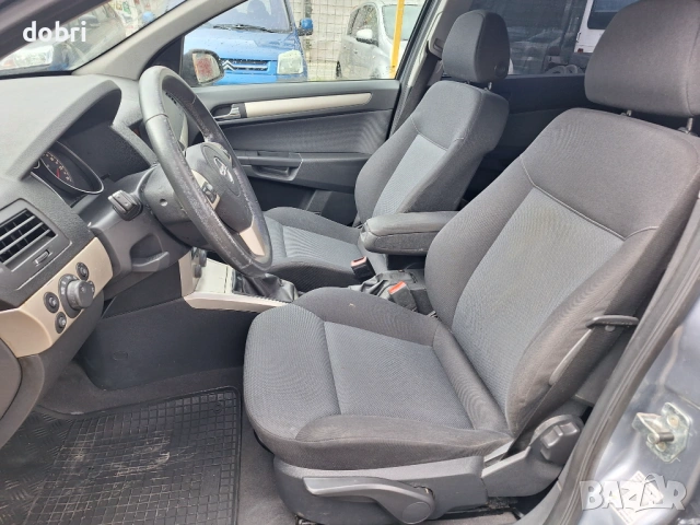 Опел астра 1.6i Navi климатик фейслифт 2008г., снимка 9 - Автомобили и джипове - 54042439