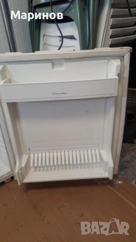 Хладилник Electrolux, снимка 3 - Хладилници - 54664129