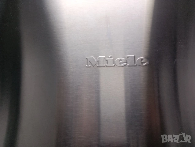 Иноксов комбиниран хладилник с фризер Миеле Miele А+++ Made in Germany 2 години Гаранция!, снимка 11 - Хладилници - 54232829