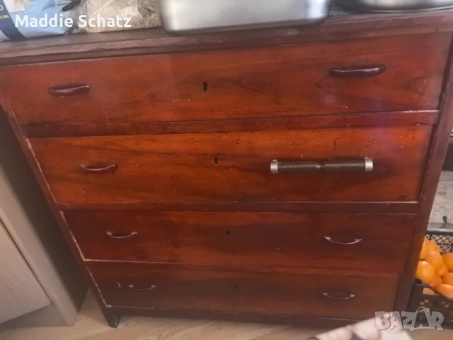 Старинен скрин, снимка 5 - Антикварни и старинни предмети - 54030601