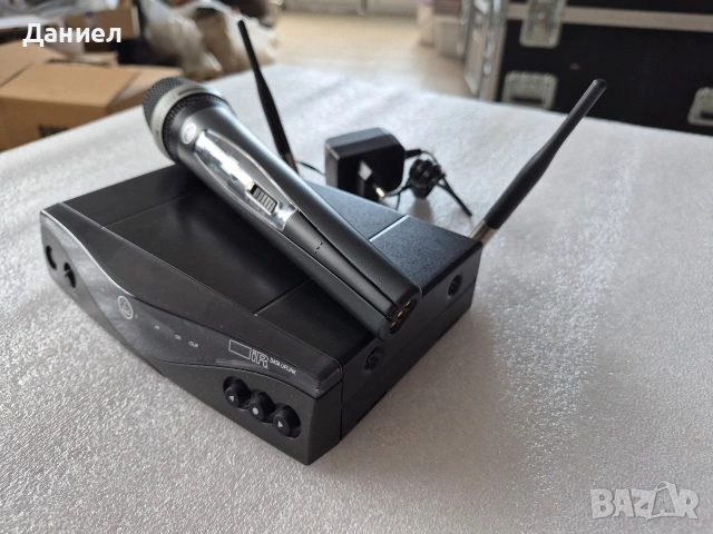 Продавам дистанционен микрофон AKG WMS470 C5, снимка 2 - Микрофони - 55176515