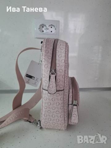 Нова Раница Guess, снимка 3 - Раници - 55164323