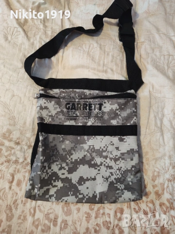 Чантичка на Garrett за кръста 