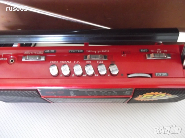 Стерео радиокасетофон "SILVER" работещ, снимка 4 - Радиокасетофони, транзистори - 54313978