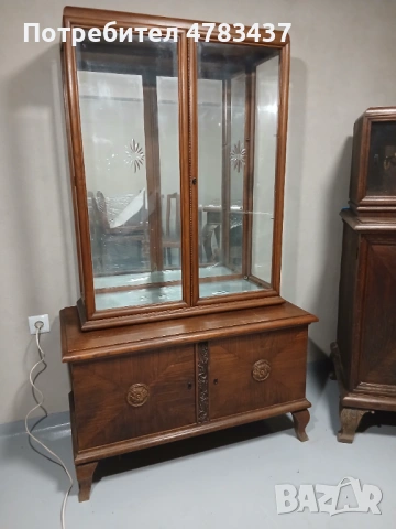 Комплект старинни мебели бюфет, витрина, маса, 6 стола, снимка 7 - Шкафове - 54040917