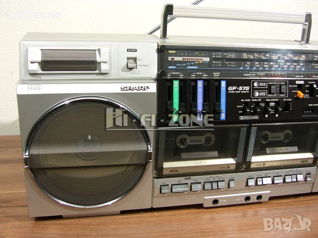 Радиокасетофон Sharp gf-575h, снимка 3 - Радиокасетофони, транзистори - 54899072