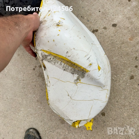 Yamaha yzf r6 Ямаха узф р6 резервоар , снимка 2 - Части - 54573422