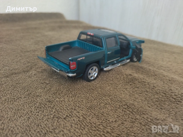 Метална количка Chevrolet Silverado !!!, снимка 4 - Колекции - 54900326
