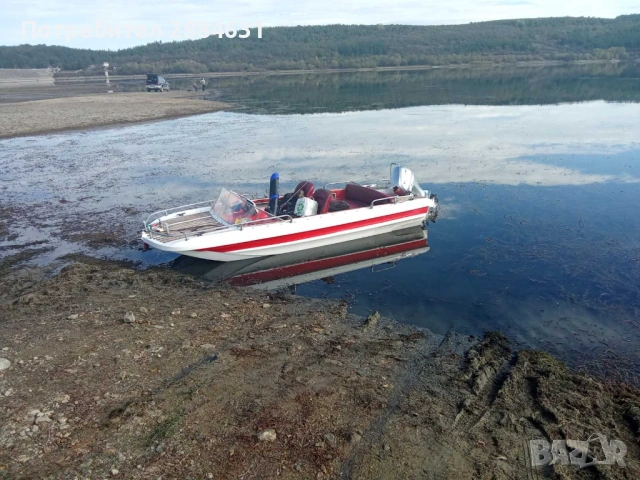 Моторна лодка с теглич, снимка 2 - Водни спортове - 54652165