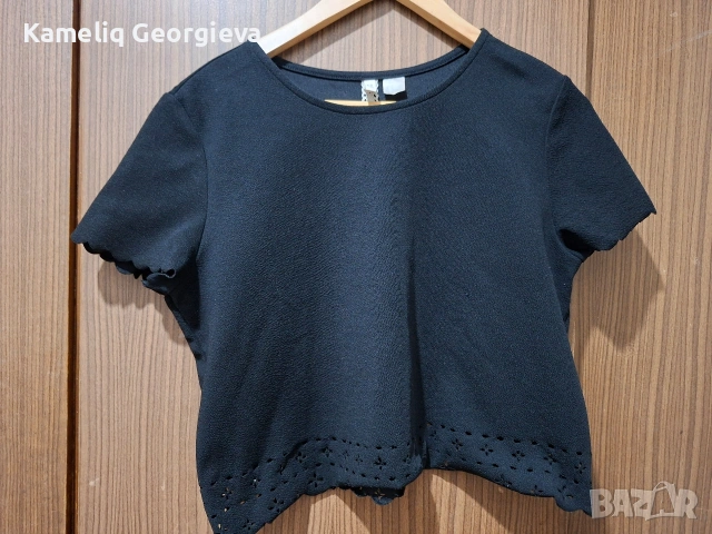 Продавам черна тениска