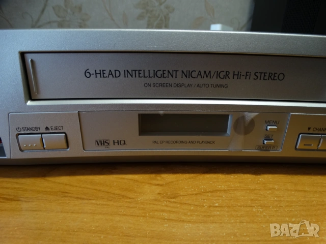 SHARP VC-MH771SM, снимка 4 - Плейъри, домашно кино, прожектори - 54173512