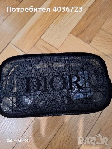 Дамски несесер "Christian Dior", снимка 7 - Чанти - 55223797