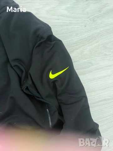 Това е оригинално дамско горнище Nike Pro Hyperwarm., снимка 2 - Спортни екипи - 55450005