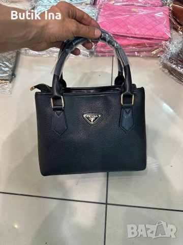 Дамска чанта Prada , снимка 2 - Чанти - 52980274
