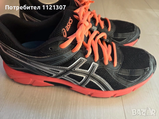 Дамски маратонки Asics, снимка 2 - Маратонки - 54830446
