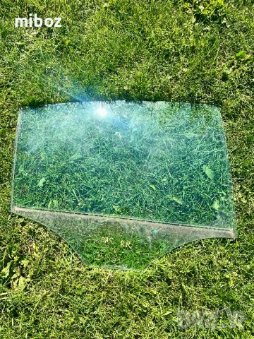 Стъкло странично Фолксваген Пасат VW Passat b6, снимка 2 - Части - 54308077