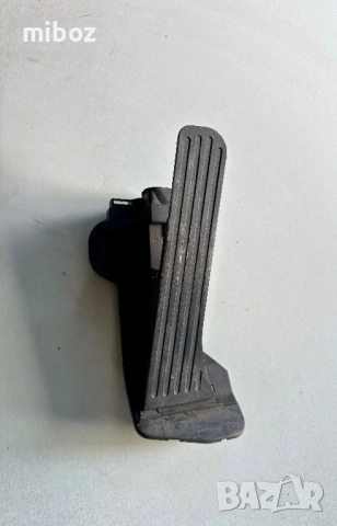 Педал газ VW Passat B6