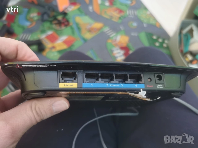 Рутер Linksys WRT 160N v2, снимка 4 - Рутери - 54334164