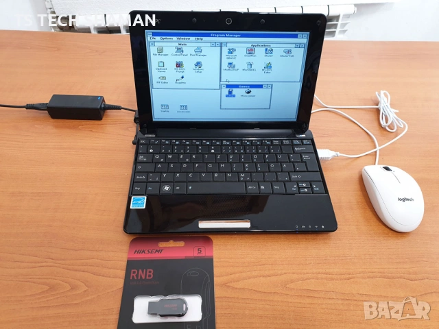 ⭐Продавам уникален лаптоп с ретро Windows 3.1! (release 1992 година)⭐, снимка 4 - Антикварни и старинни предмети - 54438558