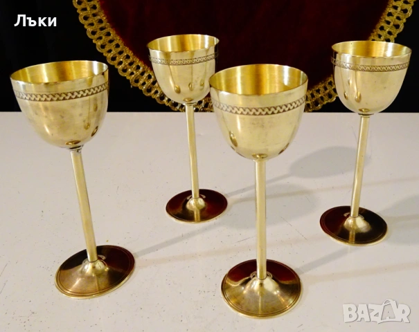 Бронзови чаши за ракия,високо столче. 