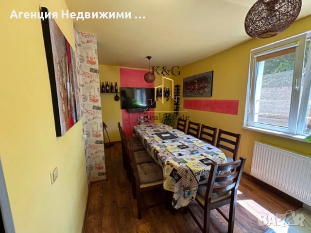 ЛУКС, ПРОСТРАНСТВО И СПОКОЙСТВИЕ – САМО НА 2 МИНУТИ ОТ ЦЕНТЪРА НА РАЗГРАД, снимка 7 - Къщи - 55171284