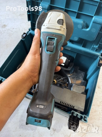 Makita DGA 511 2x5Ah безчетков ъглошлайф, снимка 4 - Ъглошлайфи - 55361227