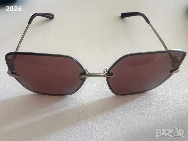 Оригинални дамски слънчеви очила Tory Burch (TY 6080) с калъф, снимка 2 - Слънчеви и диоптрични очила - 55419083