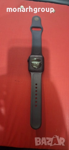 Smart Часовник Apple watch SE/40mm/леки драскотини по стъклото, снимка 4 - Мъжки - 54963083