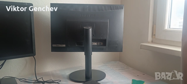 Samsung SyncMaster B2240 , снимка 2 - Монитори - 54352043