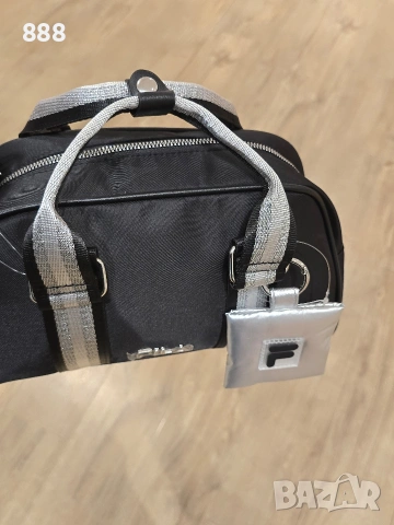 дамска чанта FILA , снимка 2 - Чанти - 54382012