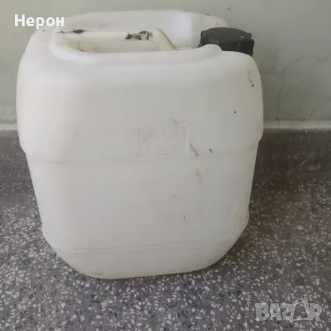 Пластмасова туба, снимка 3 - Бидони, бурета и бъчви - 55453058