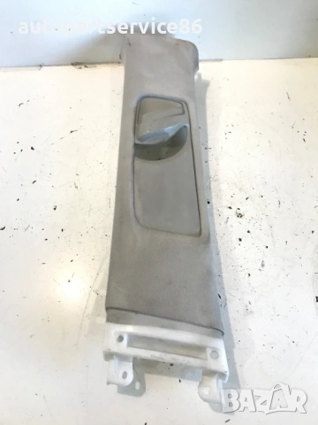 Панел за предпазен колан преден ляв за Toyota Corolla Verso 2.2 D4D (2007) 62412-0F010