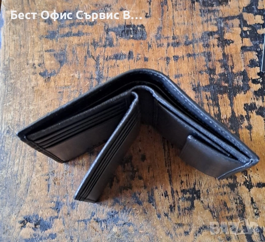 портфейл Hugo Boss БОС от естествена кожа, черен, тройно сгъваем, с капак и отделение за монети, снимка 9 - Портфейли, портмонета - 54808989